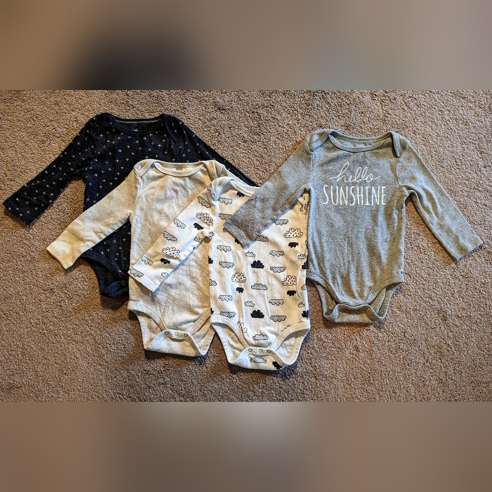 4 Cloud Island Long Sleeve Onesie 12 Months
